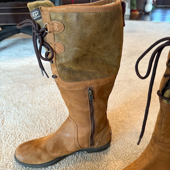 UGG Women’s Elsa Deco Quilt Tall Waterproof Boots - Picture 3 of 10